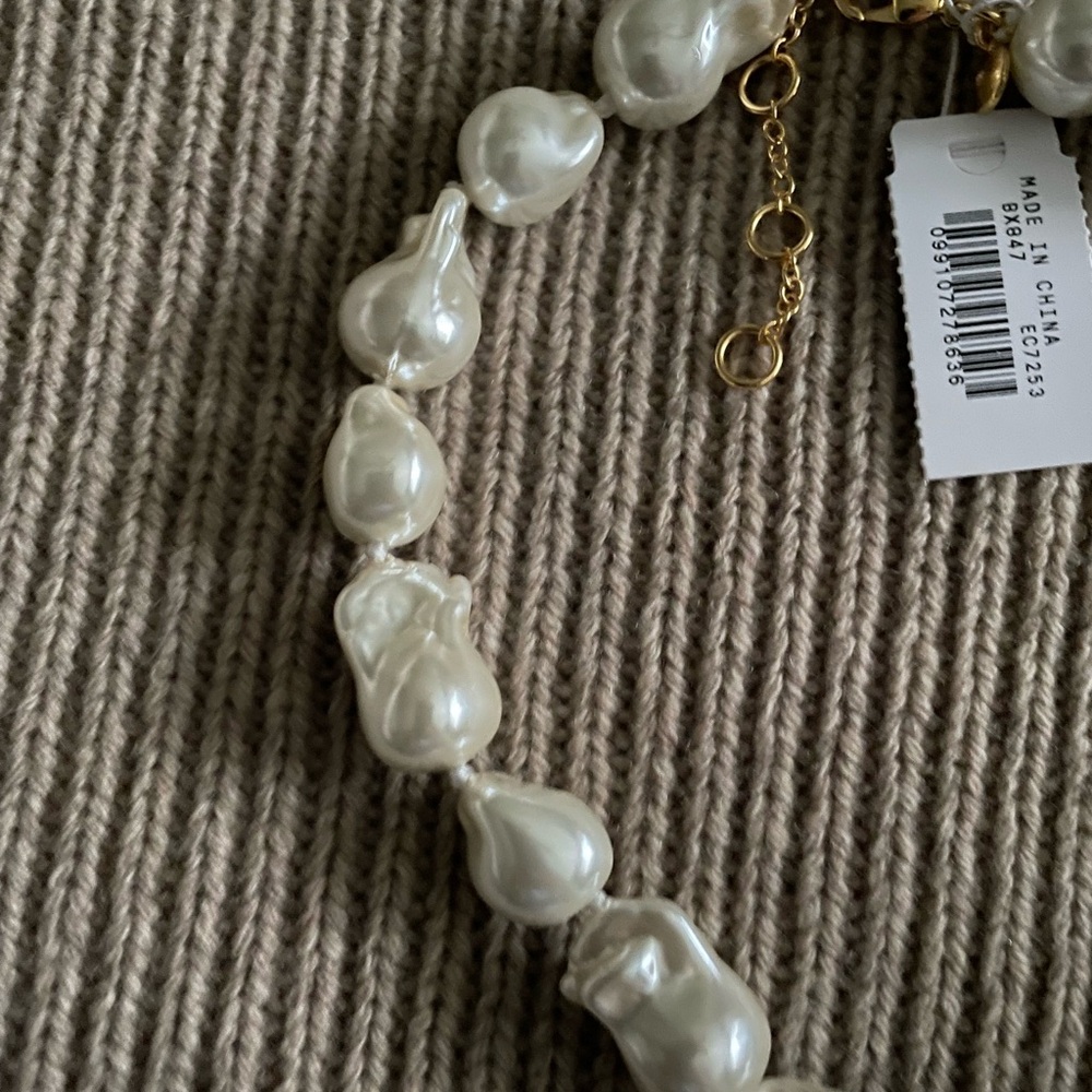 J. Crew White Pearl Baroque Necklace - Picture 5 of 11